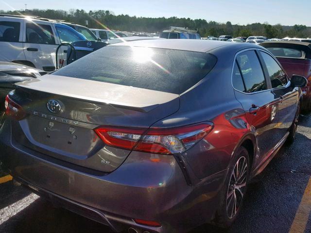 4T1B11HKXJU154304 - 2018 TOYOTA CAMRY L GRAY photo 4