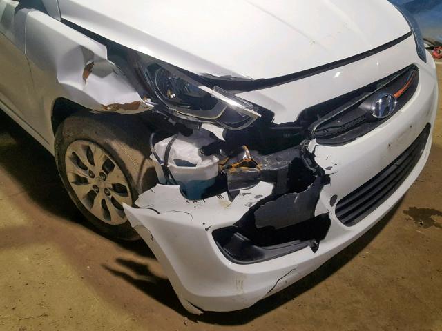 KMHCT5AE3HU336687 - 2017 HYUNDAI ACCENT SE WHITE photo 9