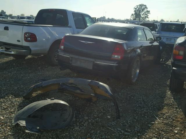 2C3JA43R45H185180 - 2005 CHRYSLER 300 BLUE photo 4