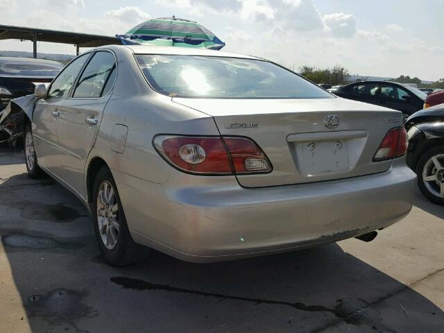 JTHBF30G820086424 - 2002 LEXUS ES 300 WHITE photo 3