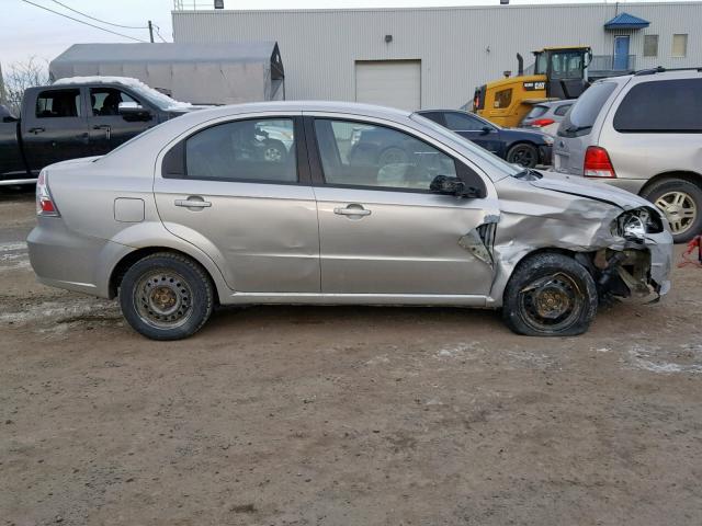 3G1TV55E29L127552 - 2009 CHEVROLET AVEO LS SILVER photo 9