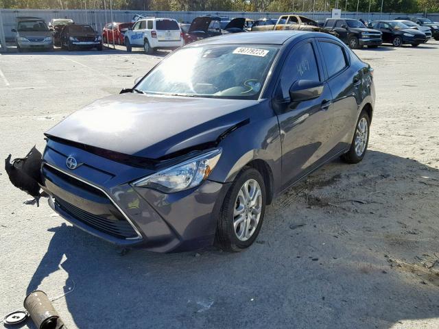 3MYDLBZV3GY144517 - 2016 TOYOTA SCION IA GRAY photo 2