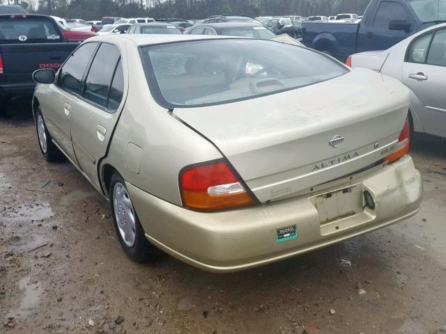 1N4DL01D4WC181109 - 1998 NISSAN ALTIMA XE GOLD photo 3