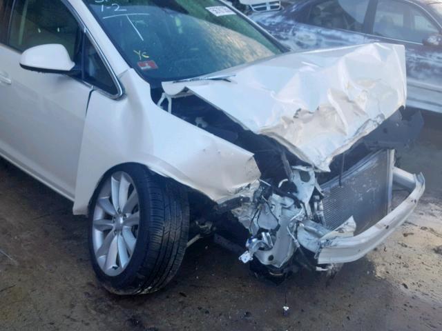 1G4PR5SK9F4121218 - 2015 BUICK VERANO CON WHITE photo 9