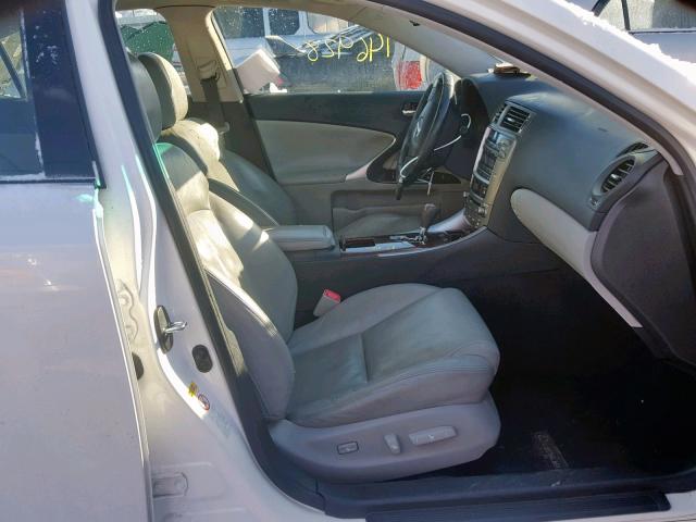 JTHBK262565022769 - 2006 LEXUS IS 250 WHITE photo 5