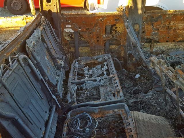 1GTHC23U82F152242 - 2002 GMC SIERRA C25 BURN photo 6