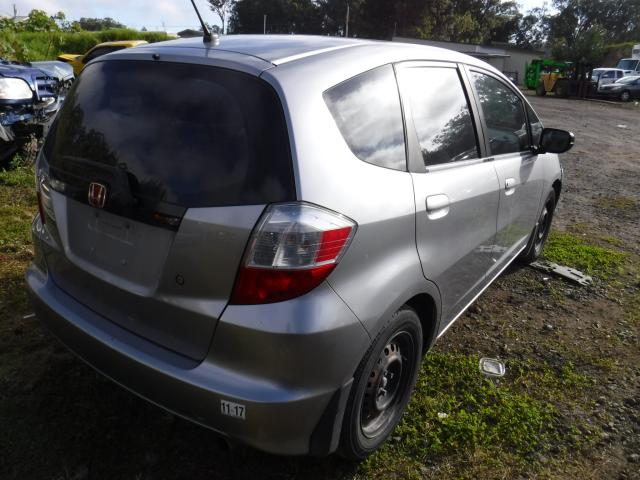 JHMGE87219S055126 - 2009 HONDA FIT GRAY photo 4