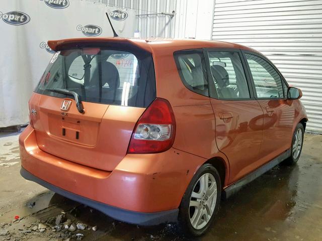 JHMGD37668S008181 - 2008 HONDA FIT SPORT ORANGE photo 4