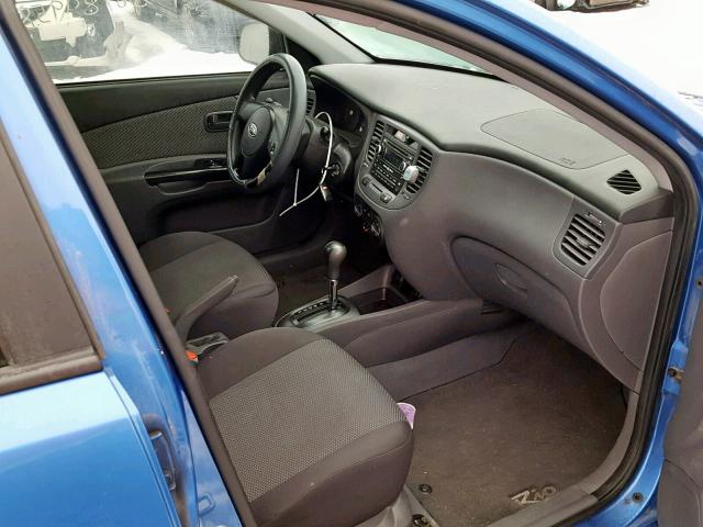 KNADH5B33A6605303 - 2010 KIA RIO LX BLUE photo 5