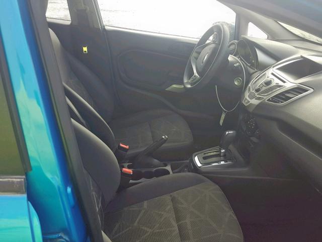 3FADP4EJ8CM140939 - 2012 FORD FIESTA SE BLUE photo 5