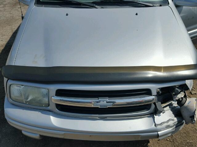 2CNBJ634036908124 - 2003 CHEVROLET TRACKER LT SILVER photo 7