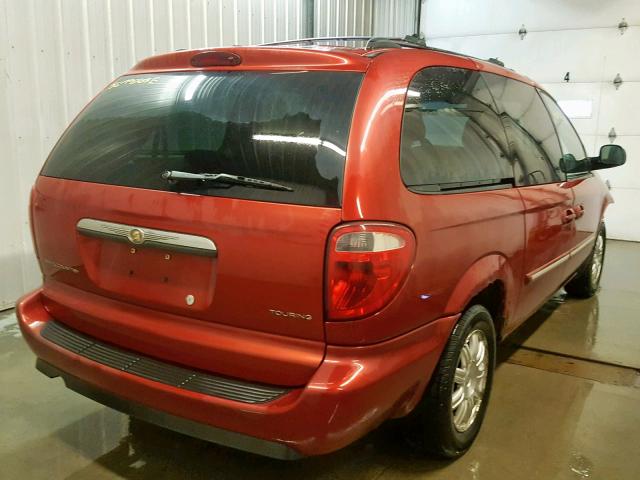 2C4GP54L55R504746 - 2005 CHRYSLER TOWN & COU RED photo 4