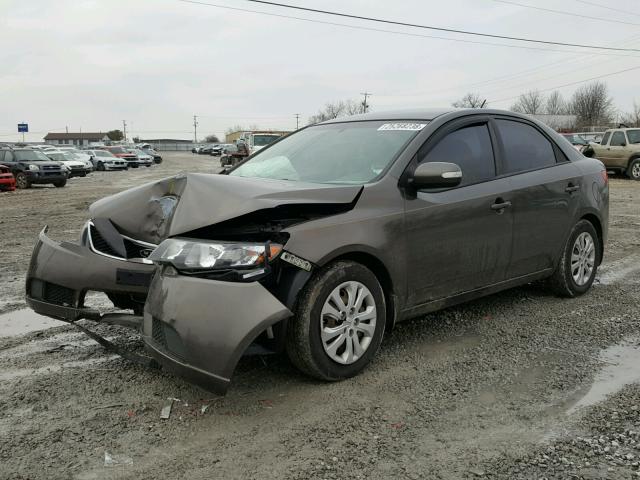 KNAFU4A27A5858332 - 2010 KIA FORTE EX BROWN photo 2