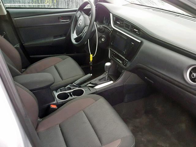 2T1BURHE9HC851961 - 2017 TOYOTA COROLLA L SILVER photo 5