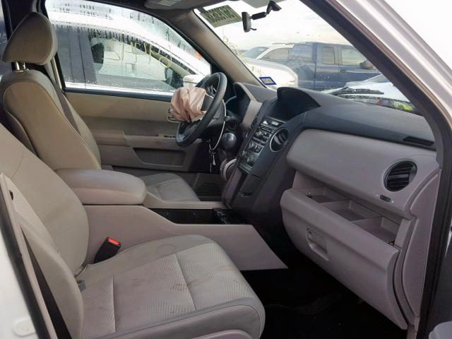 5FNYF3H26EB016513 - 2014 HONDA PILOT LX WHITE photo 5