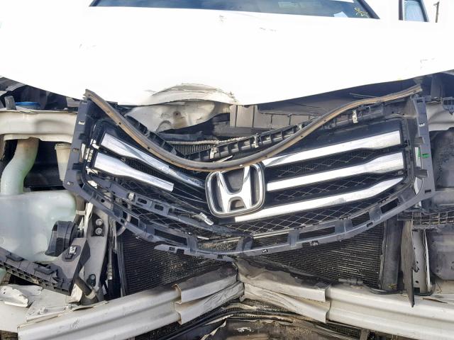 5FNYF3H26EB016513 - 2014 HONDA PILOT LX WHITE photo 7