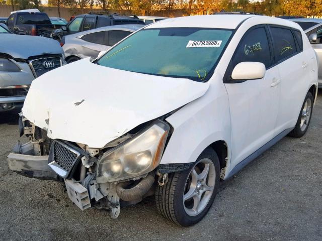 5Y2SP678X9Z409358 - 2009 PONTIAC VIBE WHITE photo 2