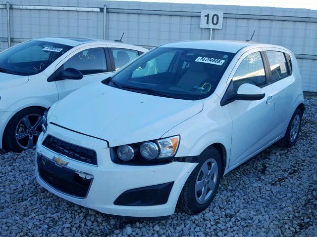 1G1JA6SH6G4174450 - 2016 CHEVROLET SONIC LS 白色 照片 2