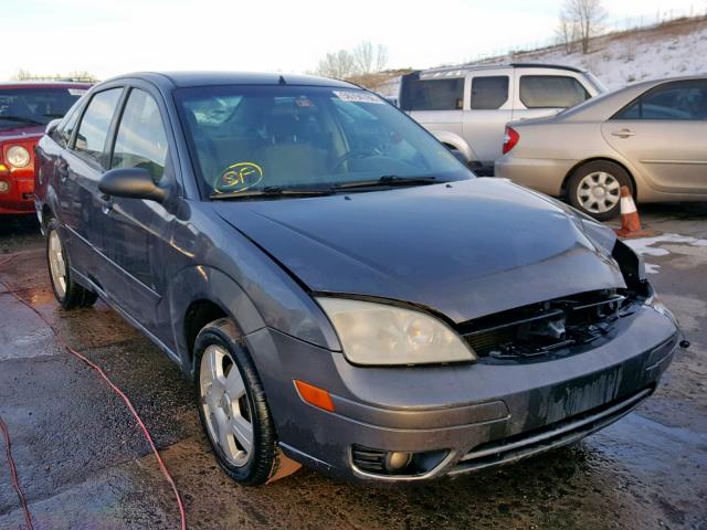 1FAFP34N25W138906 - 2005 FORD FOCUS ZX4 BLACK photo 1