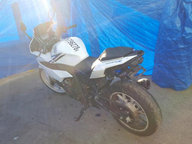 MLHPC4406G5300157 - 2016 HONDA CBR500 RA- WHITE photo 3