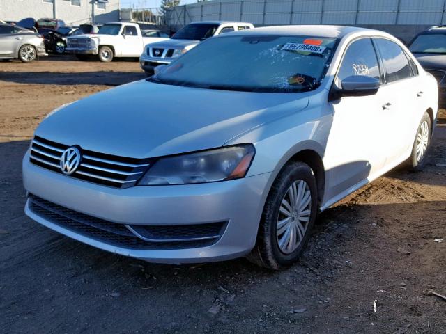 1VWAS7A39EC108197 - 2014 VOLKSWAGEN PASSAT S SILVER photo 2