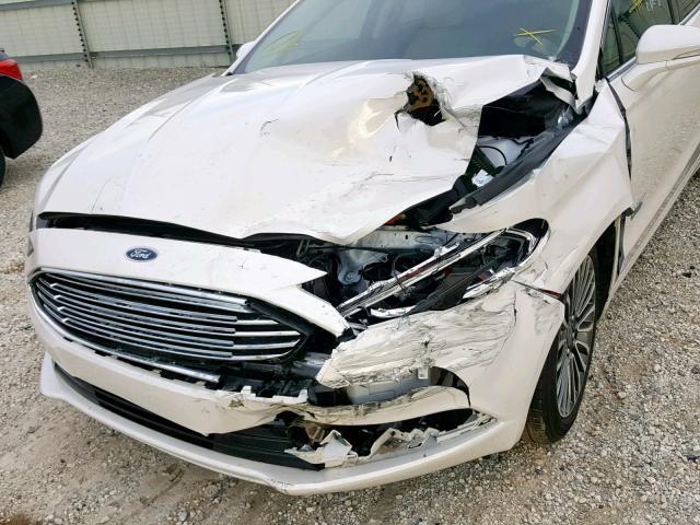 3FA6P0SU4JR123376 - 2018 FORD FUSION TIT WHITE photo 9