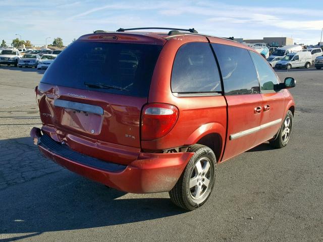 1D4GP45R55B256495 - 2005 DODGE CARAVAN SX RED photo 4