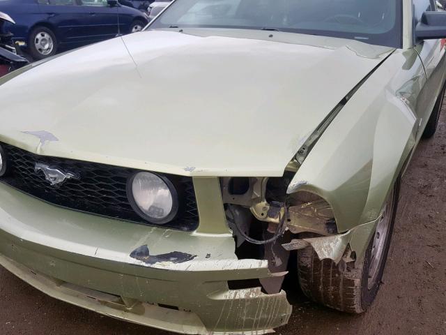 1ZVFT82H755181379 - 2005 FORD MUSTANG GT GREEN photo 9