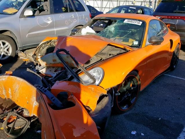 WP0AB29911S687622 - 2001 PORSCHE 911 TURBO ORANGE photo 2