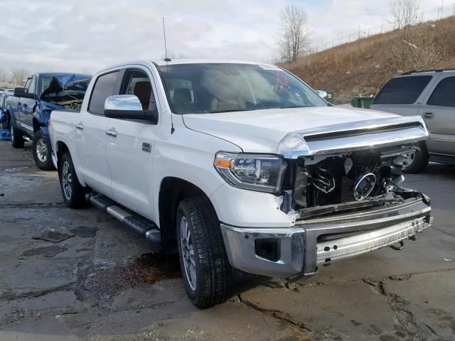 5TFAY5F12JX743665 - 2018 TOYOTA TUNDRA CRE WHITE photo 1