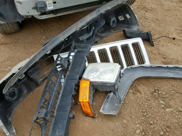 1J8HG48N06C143309 - 2006 JEEP COMMANDER Gümüş foto 9