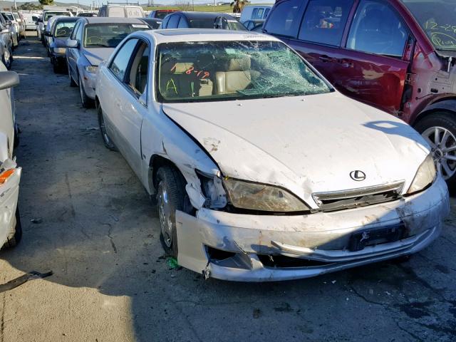 JT8BF28G910319434 - 2001 LEXUS ES 300 SILVER photo 1