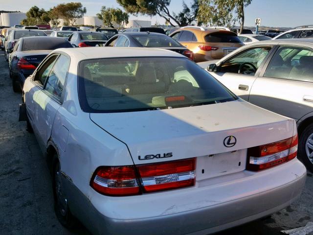 JT8BF28G910319434 - 2001 LEXUS ES 300 SILVER photo 3