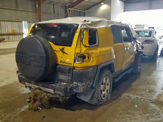 JTEZU11F670004564 - 2007 TOYOTA FJ CRUISER YELLOW photo 4