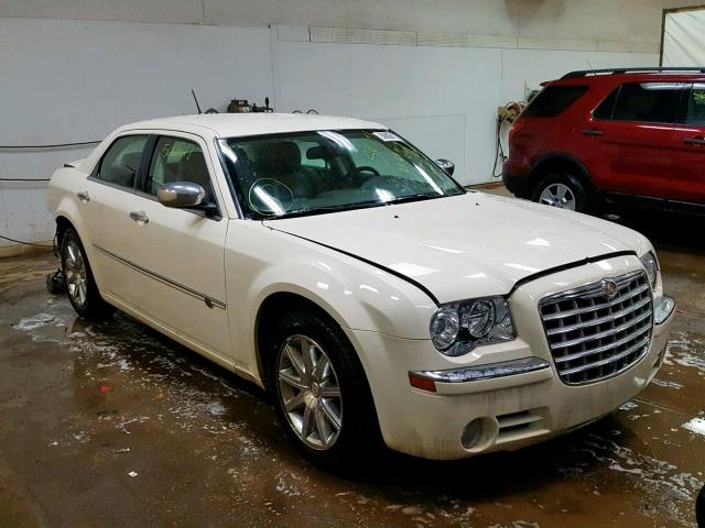 2C3KA63H78H251507 - 2008 CHRYSLER 300C WHITE photo 1