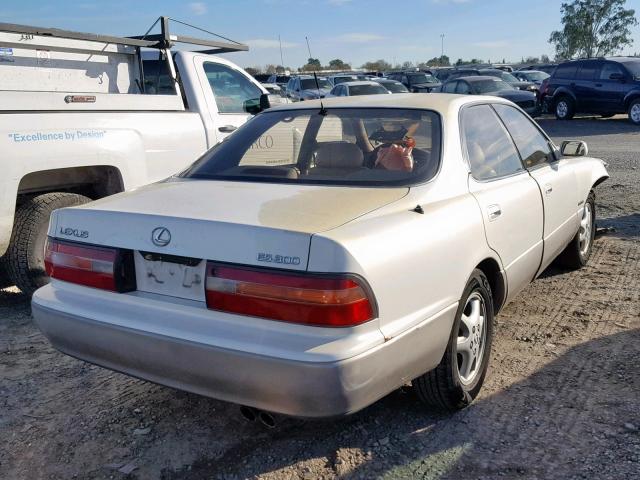 JT8BF12G9T0137903 - 1996 LEXUS ES 300 WHITE photo 4