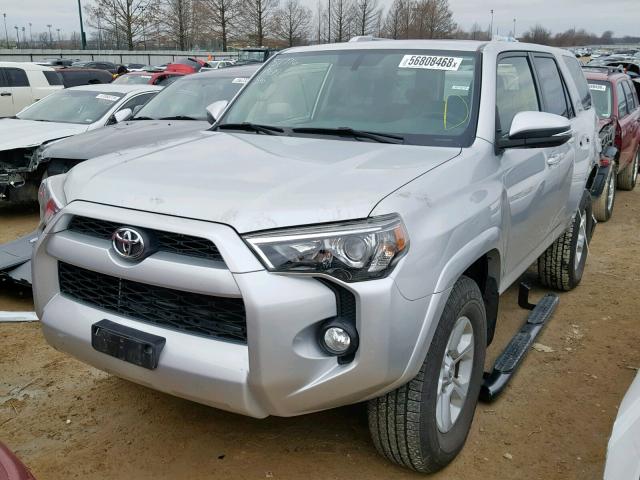 JTEBU5JR2F5251617 - 2015 TOYOTA 4RUNNER SR SILVER photo 2