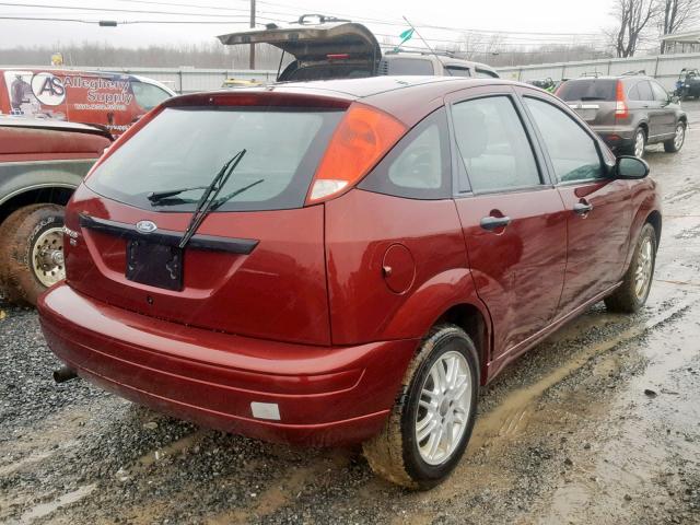 1FAFP37N37W239273 - 2007 FORD FOCUS ZX5 MAROON photo 4