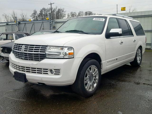 5LMJJ3H56DEL09573 - 2013 LINCOLN NAVIGATOR WHITE photo 2