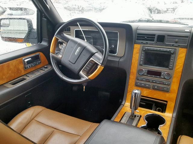 5LMJJ3H56DEL09573 - 2013 LINCOLN NAVIGATOR WHITE photo 9