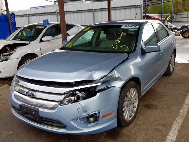 3FADP0L35AR284817 - 2010 FORD FUSION HYB BLUE photo 2