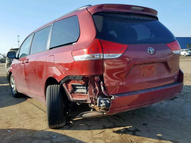 5TDKK3DC5BS005316 - 2011 TOYOTA SIENNA LE RED photo 3