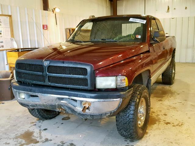 3B7KF236X1G820389 - 2001 DODGE RAM 2500 MAROON photo 2