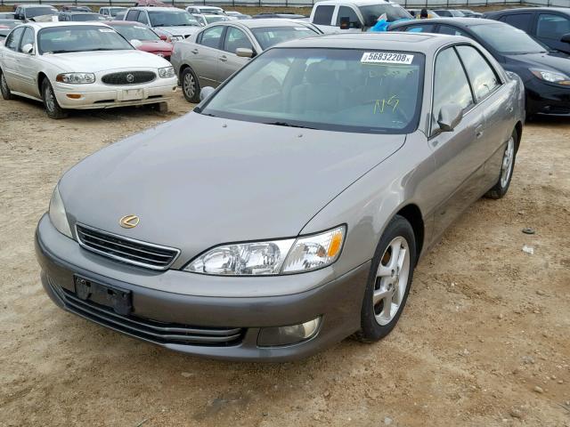 JT8BF28G510325442 - 2001 LEXUS ES 300 GRAY photo 2