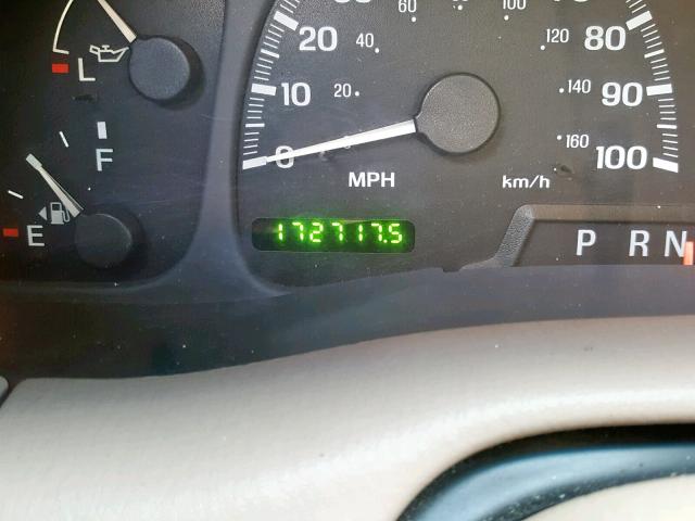 5LMPU28A0XLJ17557 - 1999 LINCOLN NAVIGATOR WHITE photo 8