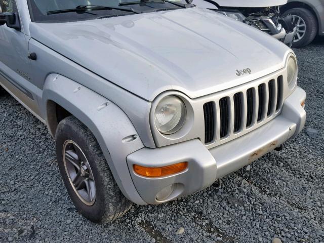 1J4GL38K54W162023 - 2004 JEEP LIBERTY RE SILVER photo 9