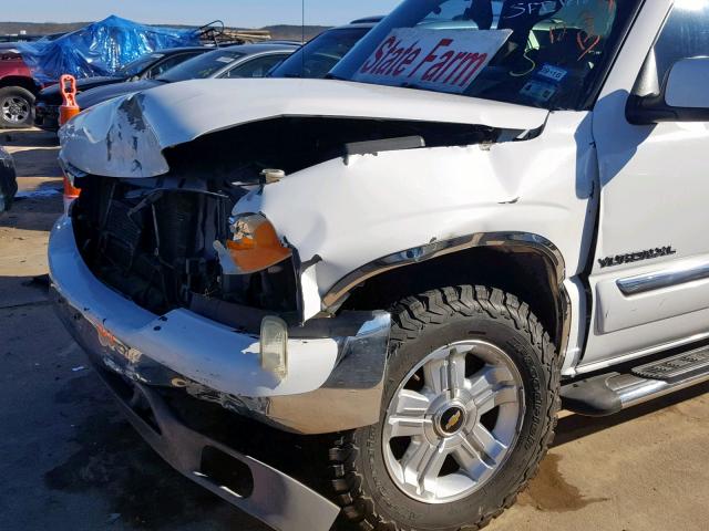 3GKEC16Z24G165241 - 2004 GMC YUKON XL C WHITE photo 9