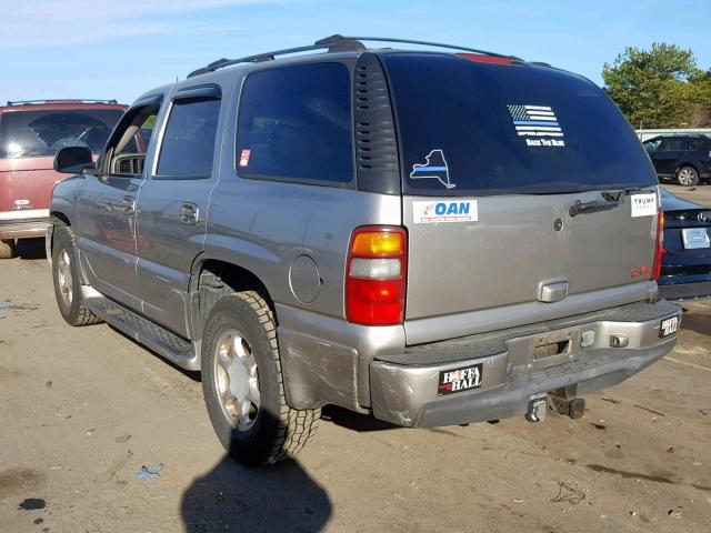 NY69501 - 2002 GMC YUKON SILVER photo 3