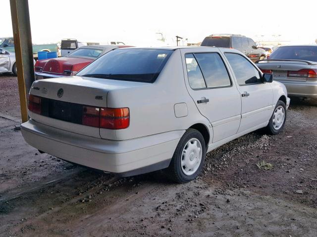 3VWRA81H6VM094622 - 1997 VOLKSWAGEN JETTA GL WHITE photo 4