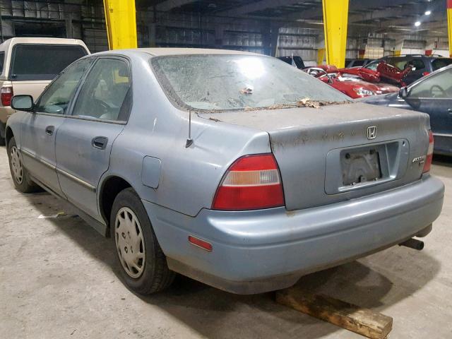 1HGCD5526RA154682 - 1994 HONDA ACCORD DX BLUE photo 3